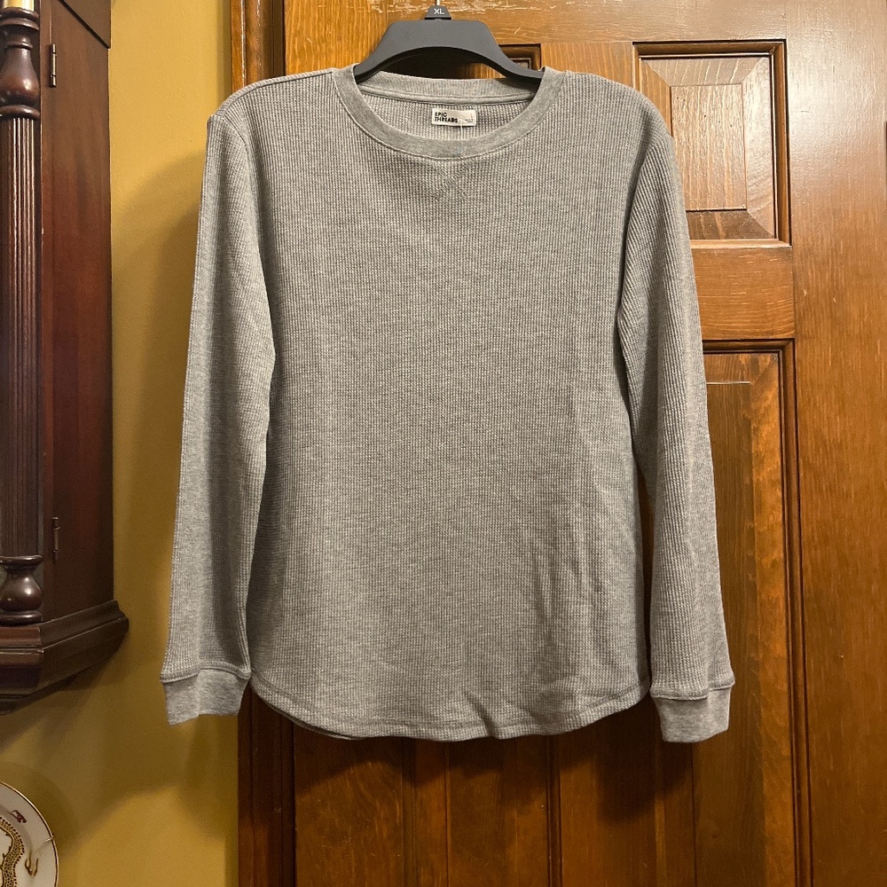 NWT Grey, Boys Thermal Long Sleeve, Pullover, Crewneck Shirt. L.